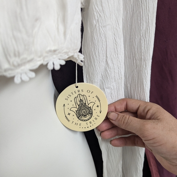 Size 16 NWT long sleeve boho crop top. Back zipper&;clasp closure - Picture 5 of 6